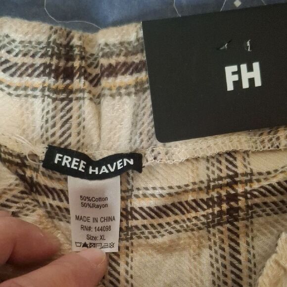 Free Haven Men's Plaid Tan sleep lounge pants size XL NWT - Picture 4 of 6